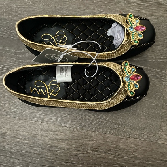 Anna Disney Coronation shoes 9/10 - Picture 1 of 4
